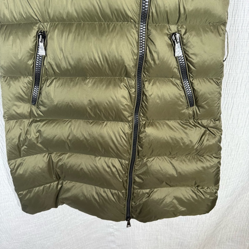 Olive Green Down-Filled Long Puffer Vest Size 2 |‎ Asymmetrical Zip Quilted Vest - Picture 6 of 15